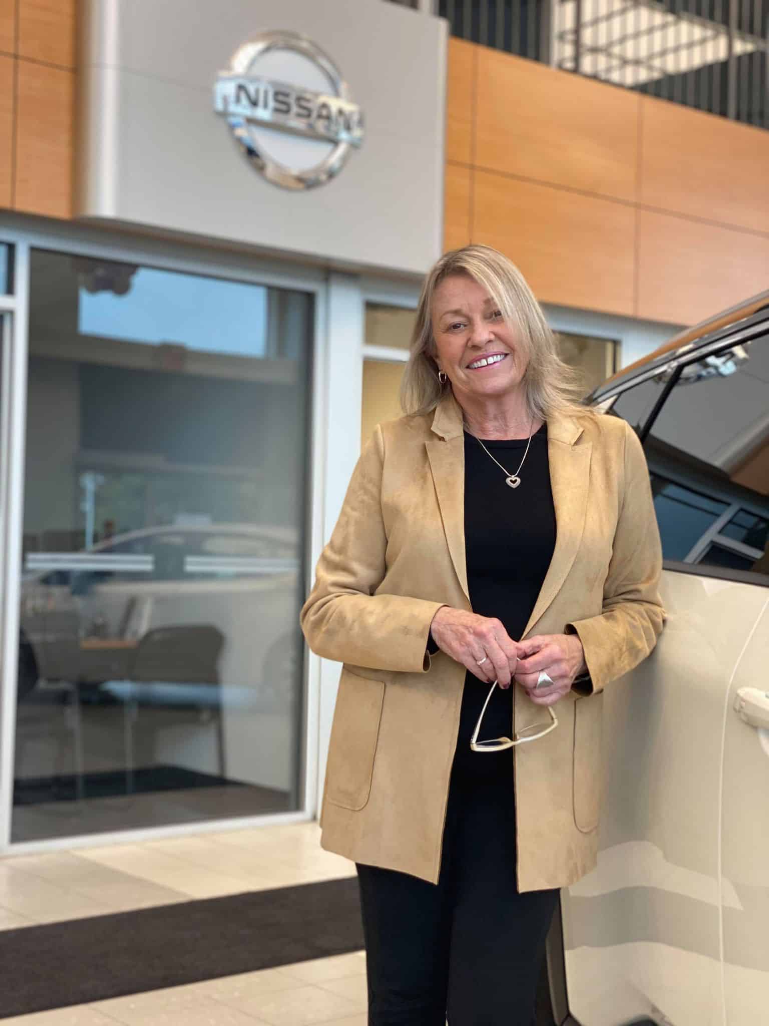 Debbie Livingston : Sales Coordinator