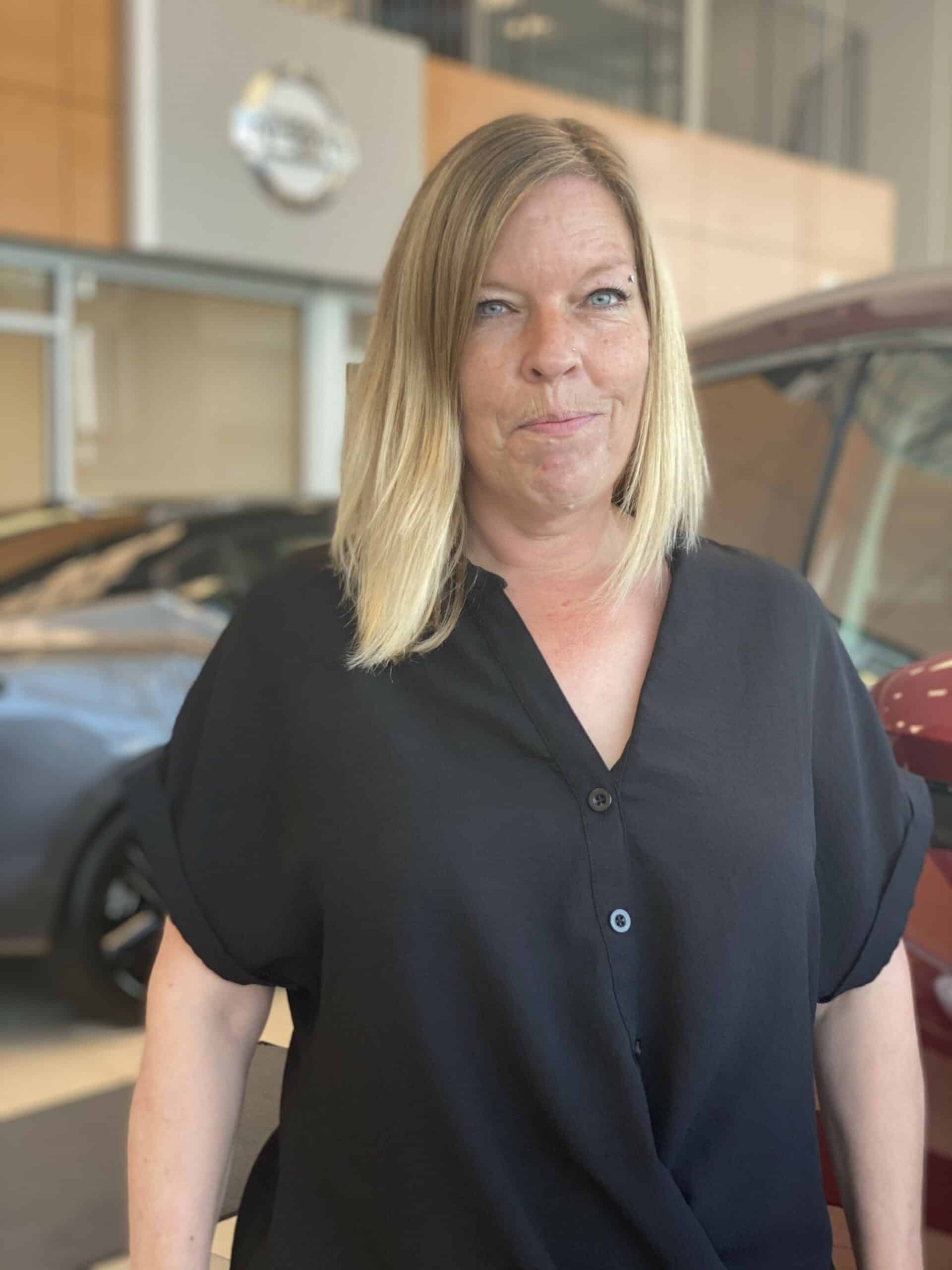 Kim MacDonald : Service Advisor