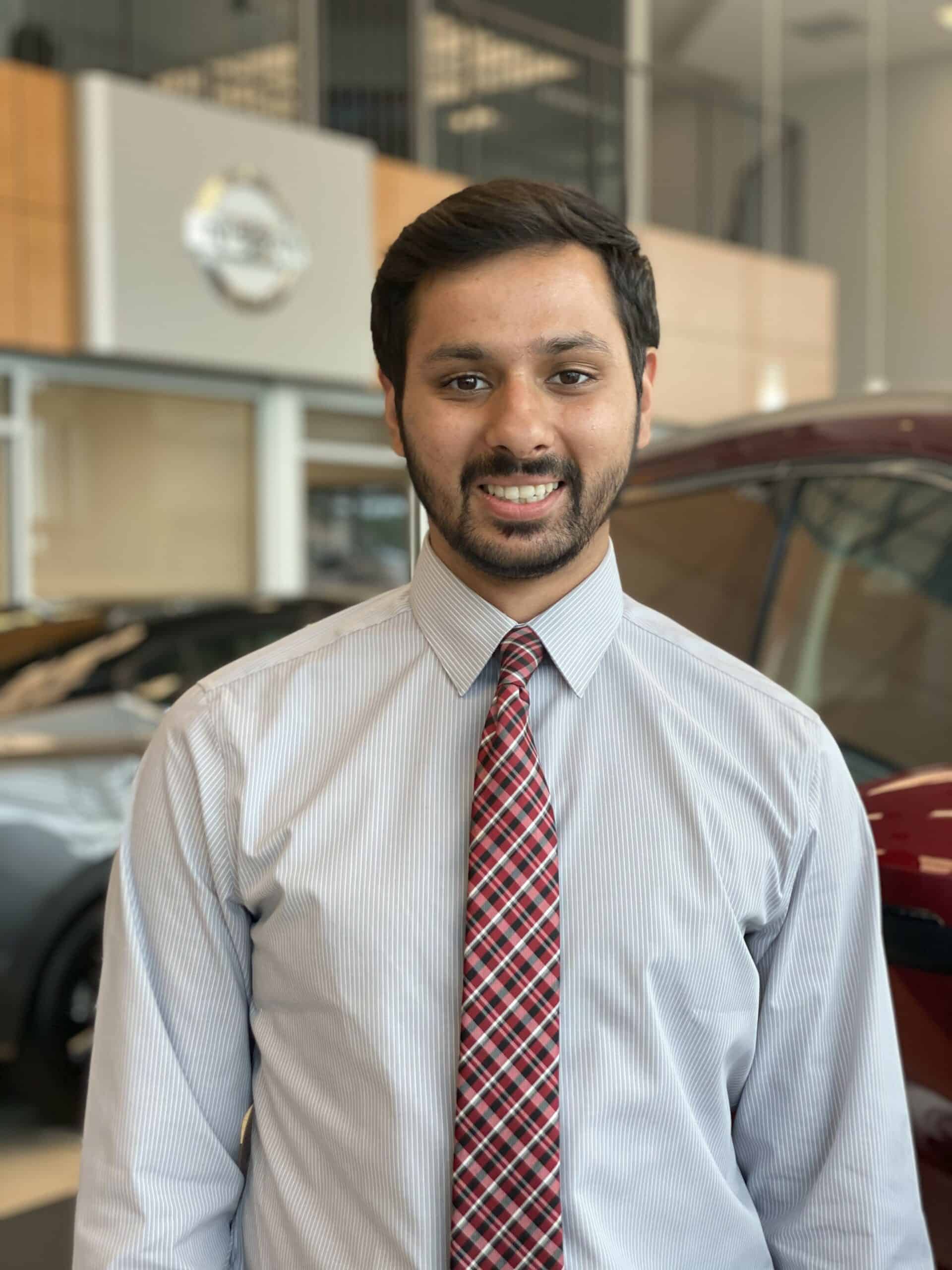 Zain Siddiqui : Sales and Leasing Consultant
